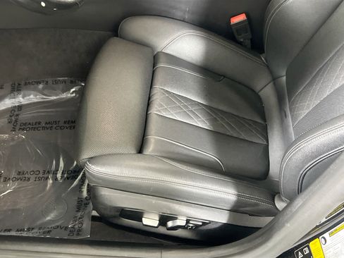 Used 2021 BMW 540i xDrive w/ Premium Package image 19