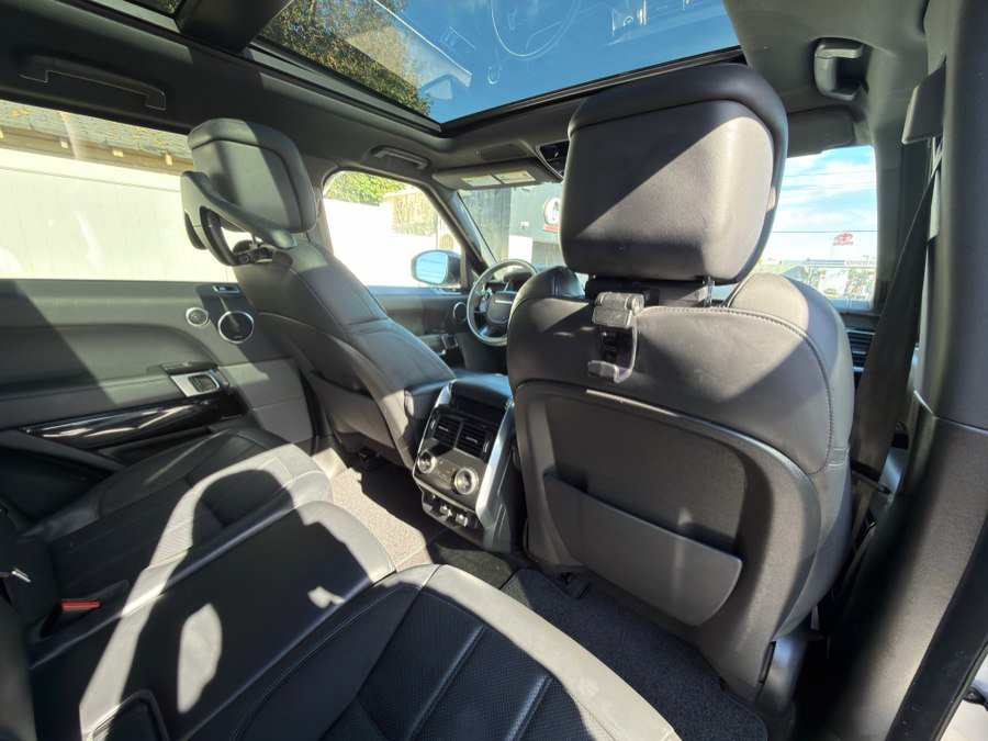 Used 2021 Land Rover Range Rover Sport HST AWD/4WD image 39
