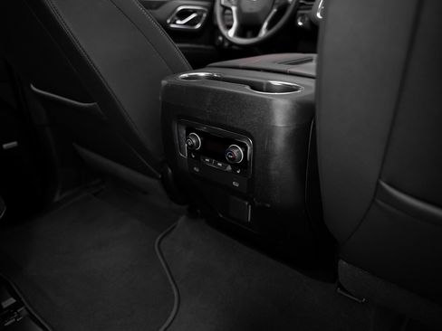 Used 2024 Chevrolet Suburban RST w/ Luxury Package image 67