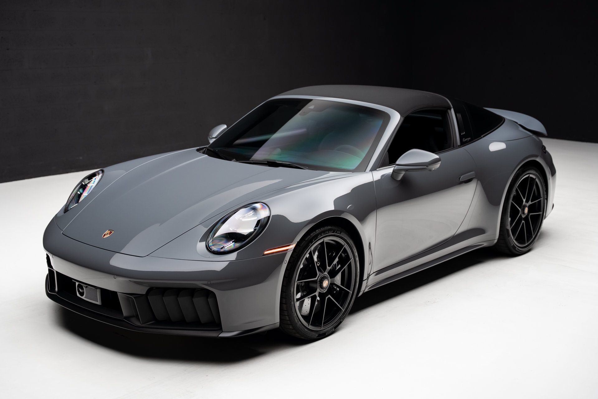 Used 2025 Porsche 911 Targa 4 GTS AWD/4WD image 5