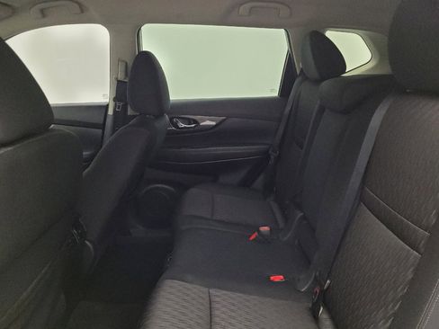 Used 2019 Nissan Rogue SV FWD image 18