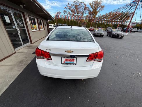 Used 2012 Chevrolet Cruze LS w/ Connectivity Package image 8