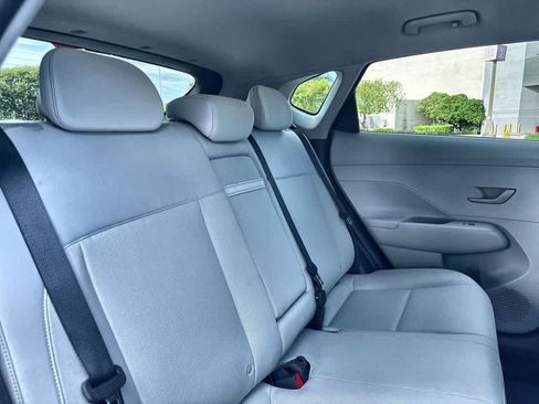 Used 2024 Hyundai Kona SEL FWD image 26