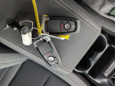 New 2025 Ford Bronco 2-Door image 31