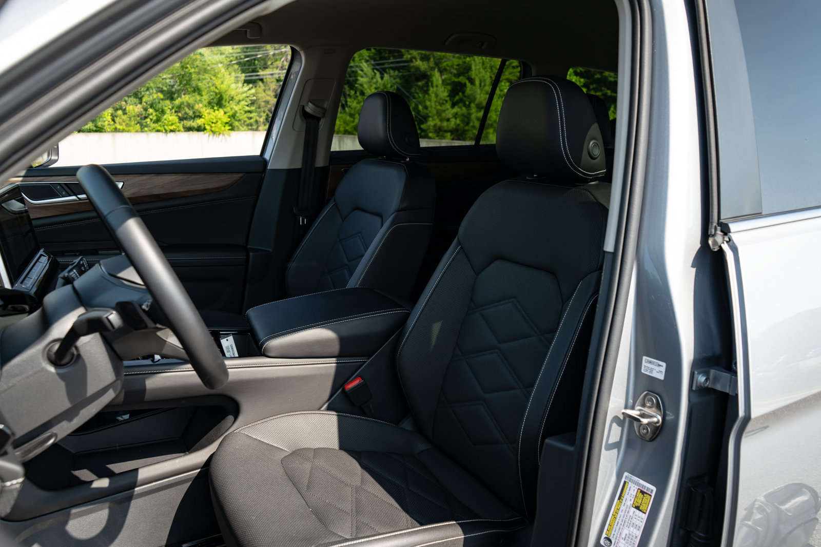 Used 2026 Volkswagen Atlas SE FWD image 15