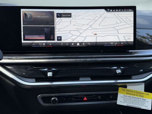 Used 2025 BMW X7 xDrive40i w/ M Sport Package image 28