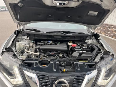 Used 2017 Nissan Rogue SV AWD/4WD image 27