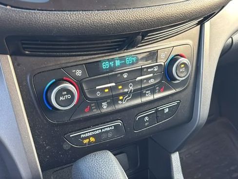 Used 2018 Ford Escape SE FWD image 18
