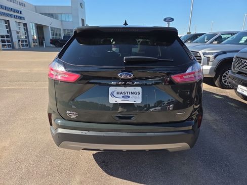 Certified 2023 Ford Edge SEL w/ Convenience Package AWD/4WD image 4