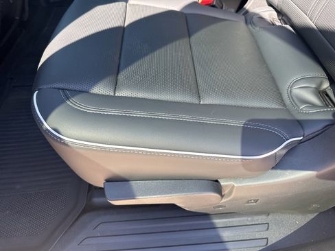 Certified 2025 Buick Enclave Avenir w/ Super Cruise Package image 30