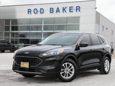 Certified 2022 Ford Escape SE image 1