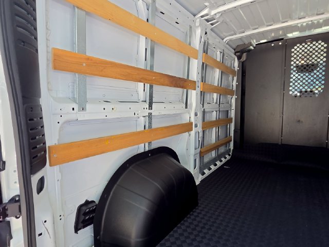 Used 2025 RAM ProMaster 2500 w/ U-Haul Equipment Group FWD image 20
