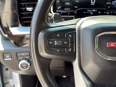 Used 2022 GMC Sierra 1500 Elevation w/ LPO, Elevation Black Package AWD/4WD image 16