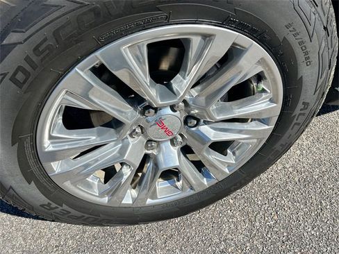 Used 2021 GMC Yukon XL Denali image 14