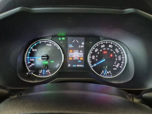 Used 2022 Toyota RAV4 XLE w/ Convenience Package AWD/4WD image 11