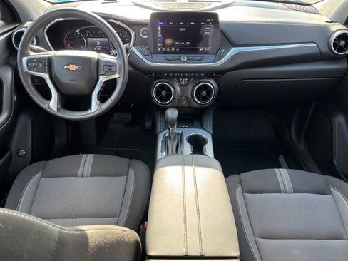 Used 2024 Chevrolet Blazer LT w/ Convenience Package image 11