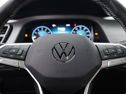 New 2026 Volkswagen Atlas Cross Sport SE image 11