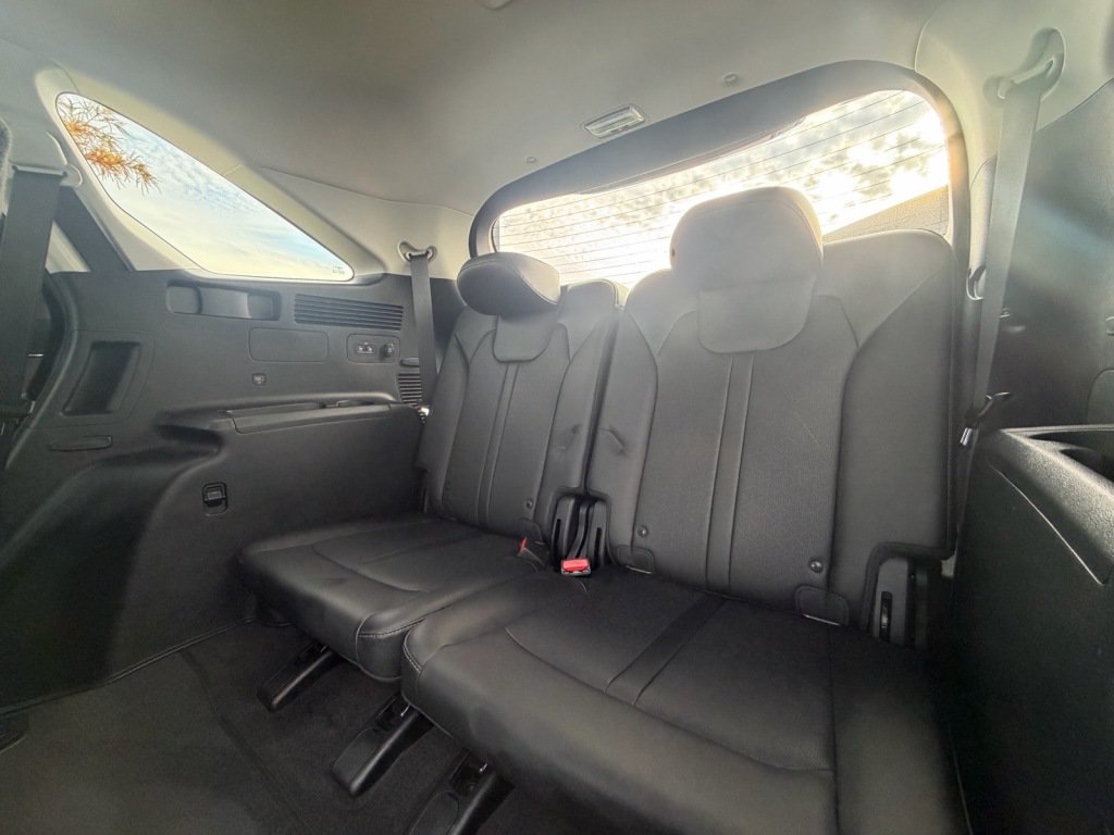 Used 2023 Kia Sorento SX AWD/4WD image 7