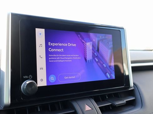 Used 2025 Toyota RAV4 LE image 33