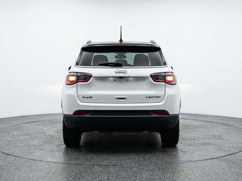 Used 2025 Jeep Compass Limited image 7