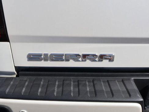 Used 2015 GMC Sierra 1500 Denali w/ Driver Alert Package image 10