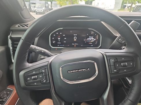 Used 2026 GMC Sierra 2500 Denali Ultimate AWD/4WD image 17