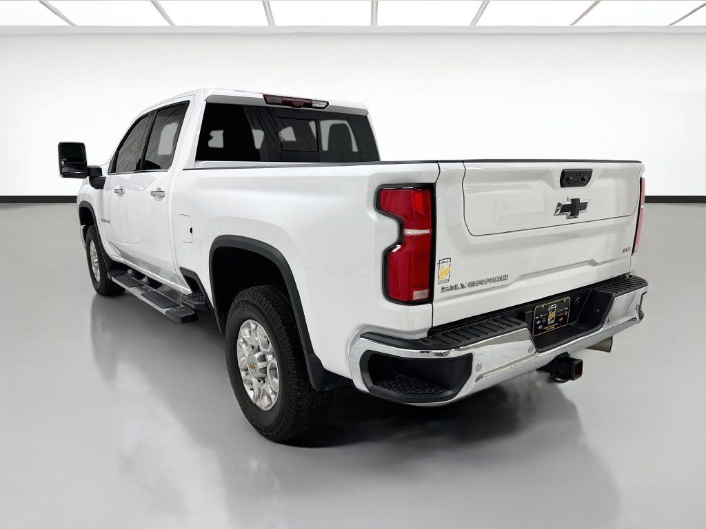 Used 2024 Chevrolet Silverado 2500 LTZ w/ LTZ Plus Package AWD/4WD image 7