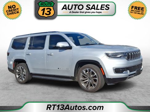 Used 2022 Jeep Wagoneer Series III w/ Flexible Seating Group image 1