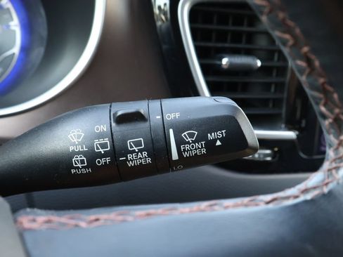 Used 2017 Chrysler Pacifica Touring-L Plus FWD image 20