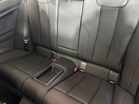 Used 2024 BMW 230i Coupe w/ Convenience Package RWD image 25