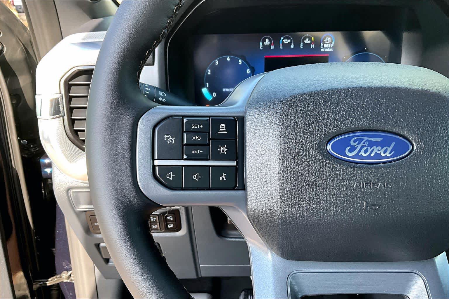 Used 2025 Ford F150 Lariat w/ Equipment Group 502A High AWD/4WD image 22