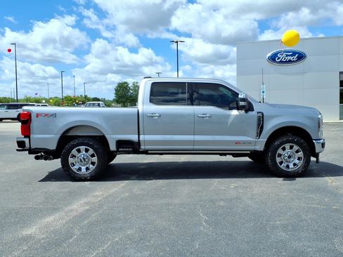 Used 2024 Ford F250 Lariat w/ Lariat Ultimate Package AWD/4WD image 27
