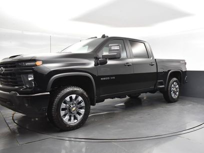Used 2024 Chevrolet Silverado 2500 Custom w/ Custom Value Package