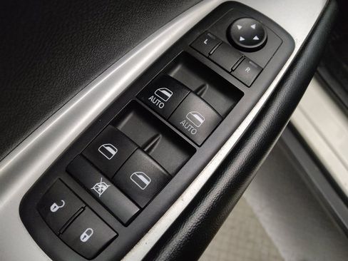 Used 2019 Dodge Journey GT image 27