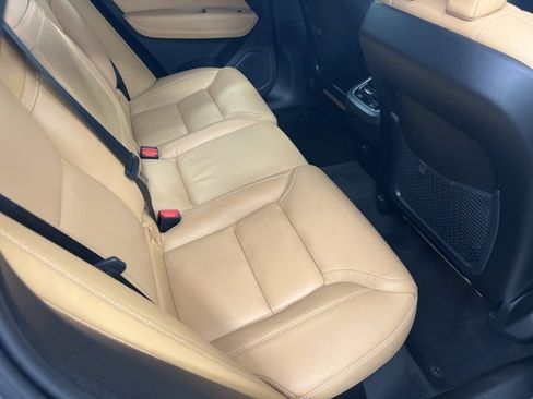 Used 2022 Volvo XC60 B5 Inscription w/ Climate Package image 24