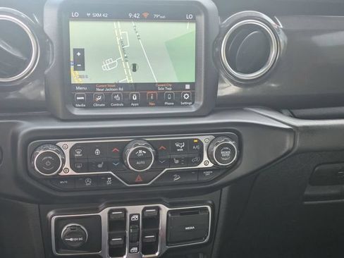 Used 2021 Jeep Wrangler Unlimited Sahara AWD/4WD image 26