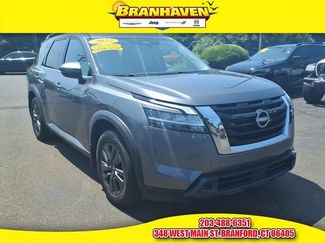Used 2022 Nissan Pathfinder SV w/ SV Premium Package AWD/4WD video 1