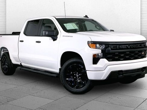 Used 2024 Chevrolet Silverado 1500 Custom AWD/4WD image 1