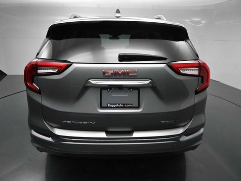 Used 2023 GMC Terrain Denali w/ Denali Premium Package AWD/4WD image 6