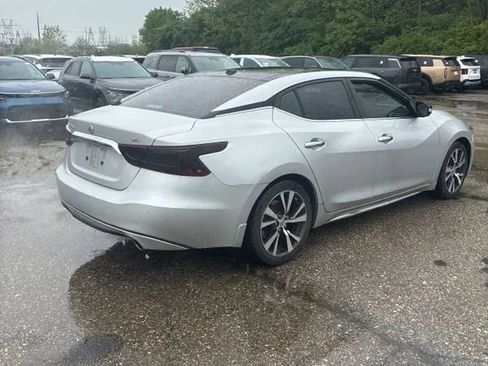 Used 2016 Nissan Maxima 3.5 SL FWD image 2