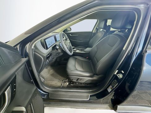 Used 2024 Kia EV6 Light RWD image 13