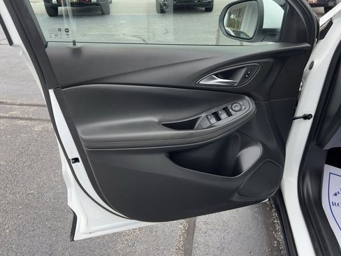 Used 2024 Buick Encore GX Preferred image 17