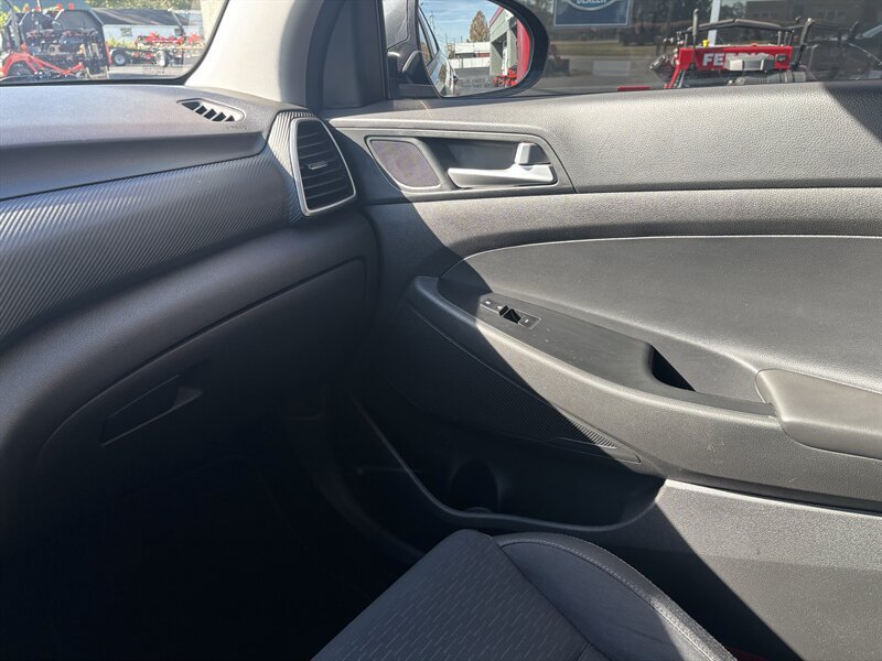 Used 2019 Hyundai Tucson SEL w/ Cargo Package FWD image 13