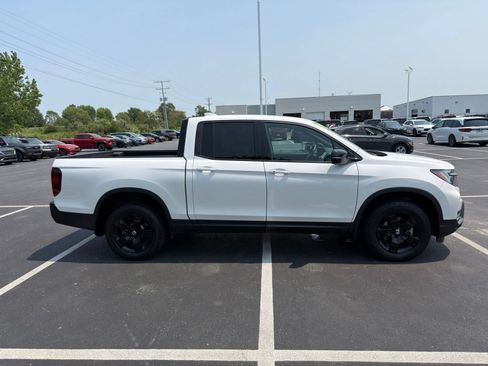 Used 2025 Honda Ridgeline Black Edition image 9