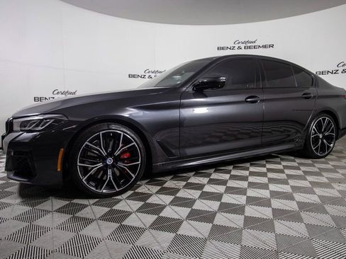 Used 2023 BMW M550i xDrive image 5