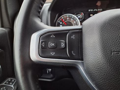 Used 2024 RAM 2500 Big Horn w/ Sport Appearance Package image 9