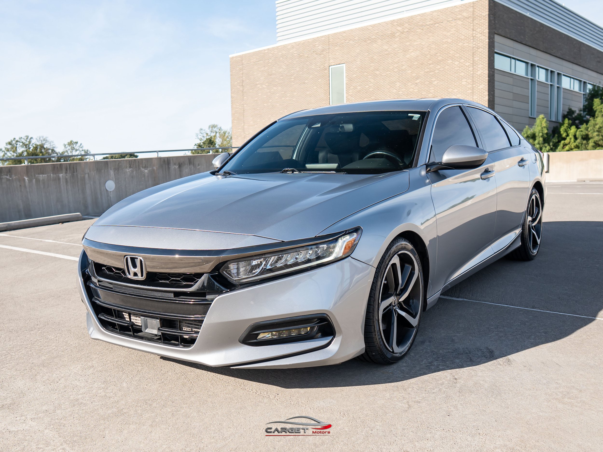 Used 2019 Honda Accord Sport image 2