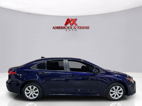 Used 2023 Toyota Corolla LE w/ Carpet Mat Package (TMS) FWD image 8