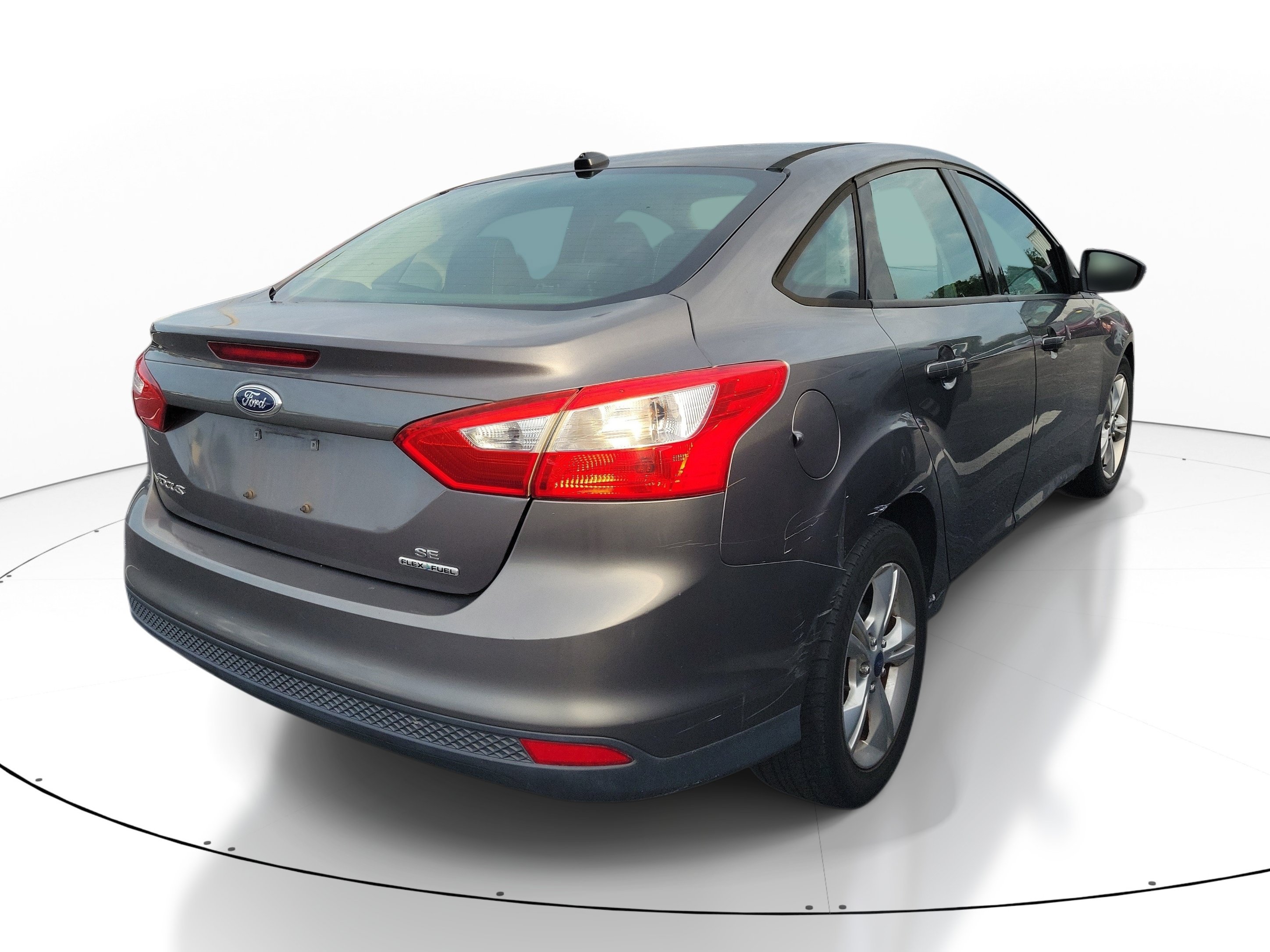 Used 2013 Ford Focus SE FWD image 9