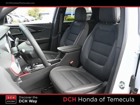 Used 2023 Chevrolet TrailBlazer RS w/ Technology Package image 18